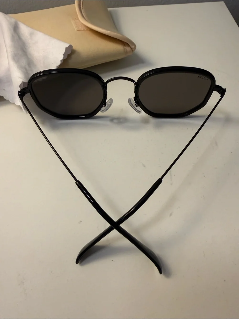 OTRA Tate Black Sunglasses - never worn